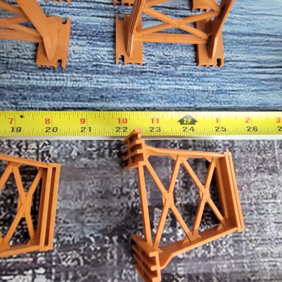 H.o scale maybe O bridge trusses 40 plus pcs incline and decline lt brown - Picture 9 of 13